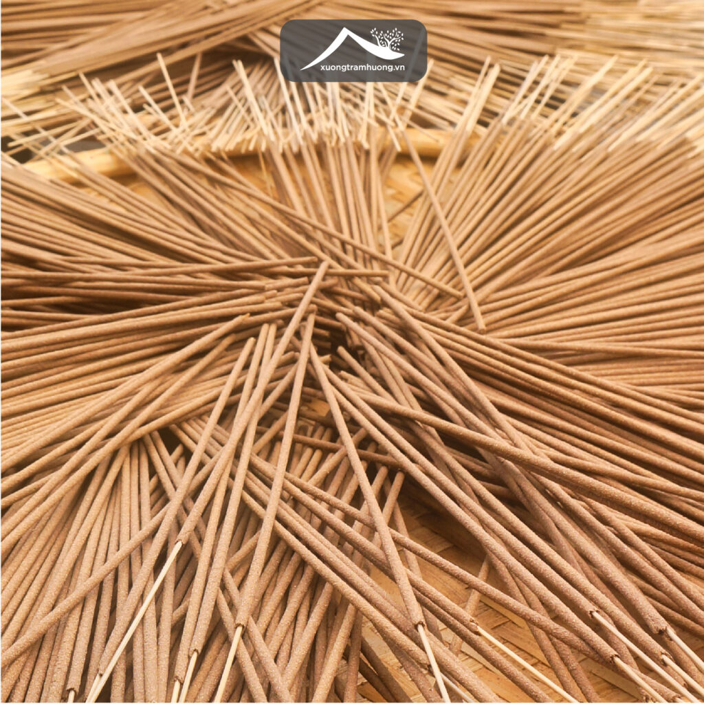 Nhang trầm hương