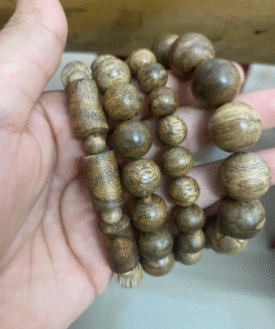 Vòng trầm hương tự nhiên